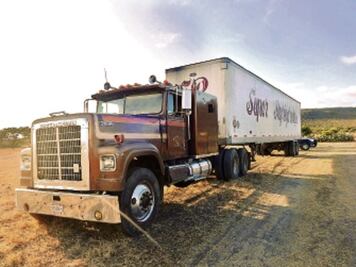  Recuperan tráiler y 2 autos robados