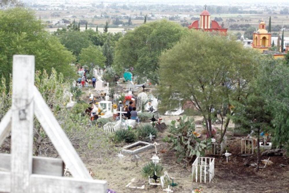 Abandonadas, 45% de fosas municipales