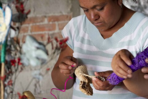 Se reúnen emprendedoras con autoridades