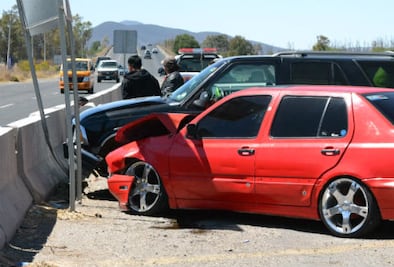 Choque camino a Bernal