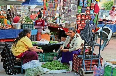 Siguen decomisos en mercados  y tianguis