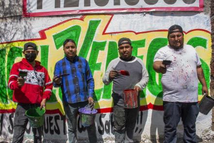 Regresa la chamba. Con el inicio de eventos masivos, también vuelve el trabajo para los rotulistas 