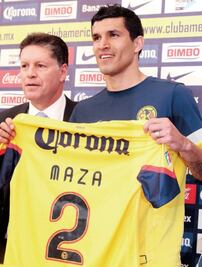 Un “Maza” al doble con la playera crema