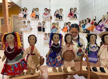 Las Huastequitas, las muñecas que honran el baile huapango en Querétaro