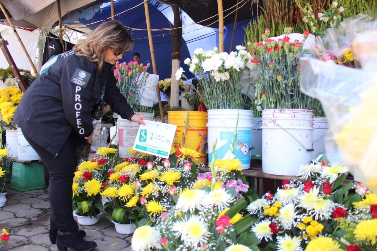 Suspende la Profeco a 13 locales en Día de Muertos