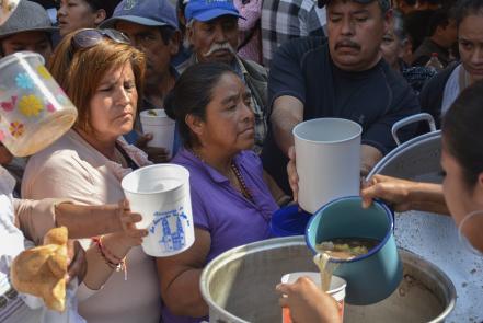 El caldo del buey, platillo que reúne a El Pueblito
