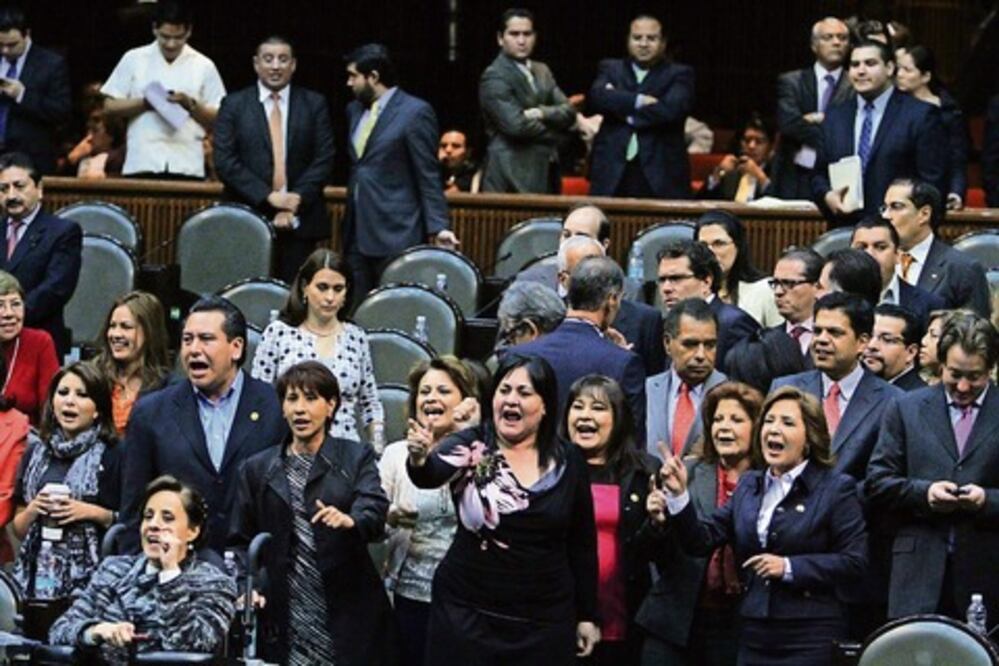 Exigen datos de desaparecidas a JCR