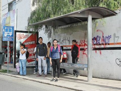 Descartan alza en transporte