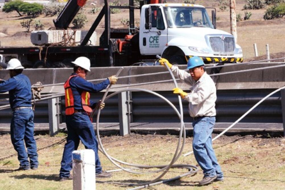 CFE cede a Telecomm derechos de red