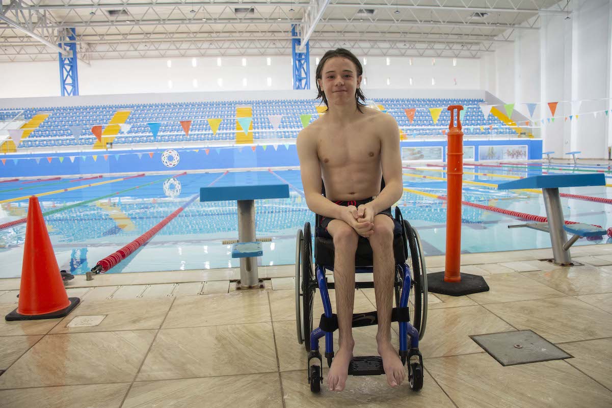 Nadadores paralímpicos, a enfrentar la falta de infraestructura para personas con discapacidad