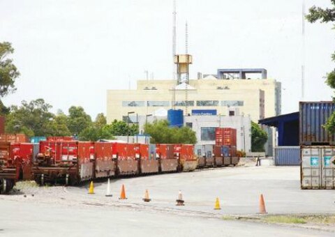 Necesarios expertos en aduanas