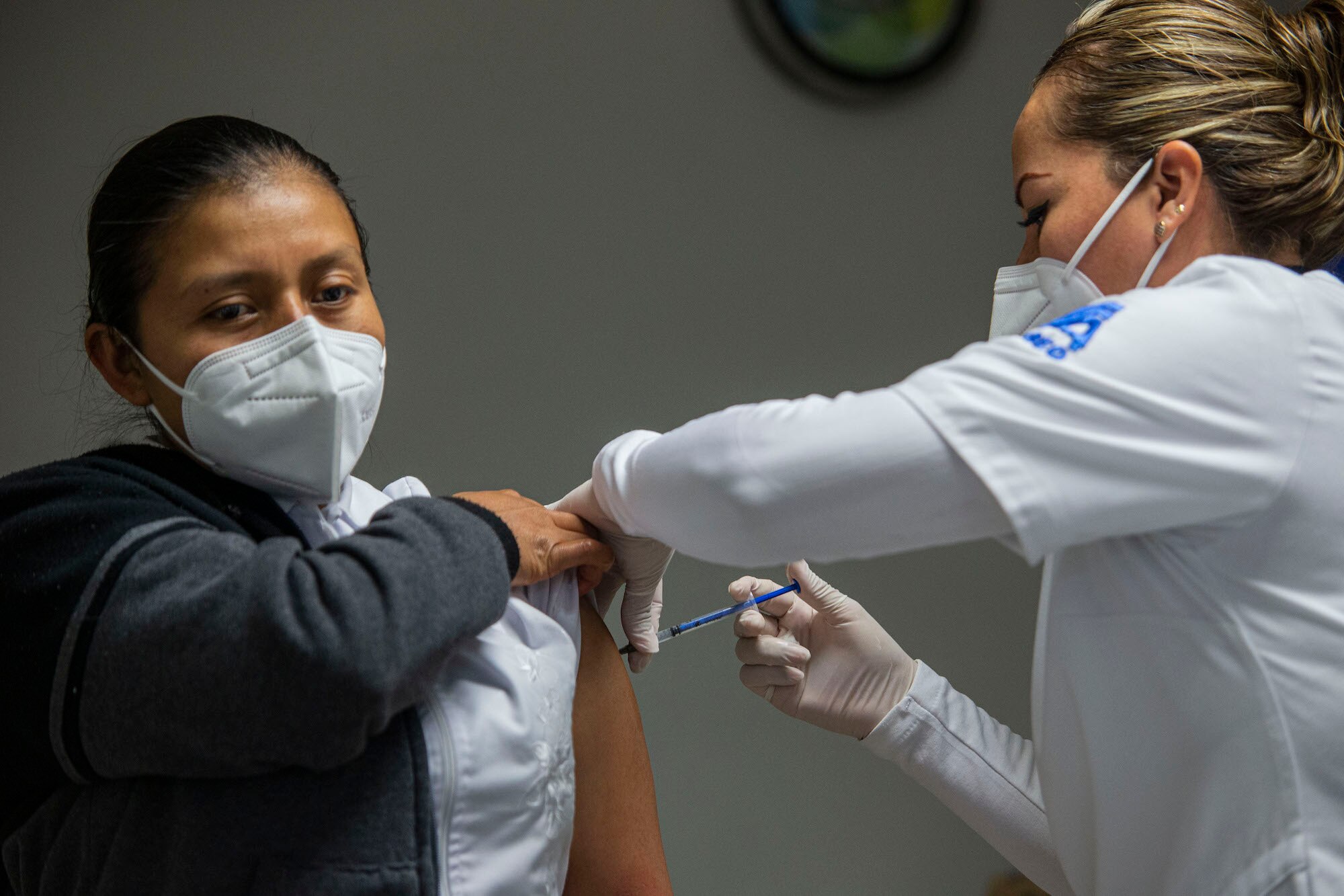 Esperan vacunar a todo el personal de salud el 1 de febrero