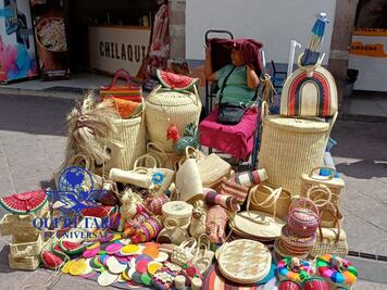 Piden ordenar a ambulantes con dignidad y respeto