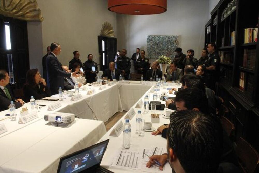 A través de su embajada en México y de la USAID, el gobierno de EU afirmó que con el modelo de justicia Cosmos ellos reciben de Querétaro una “educación del tema de primera clase”. (ESPECIAL)