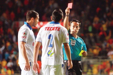 Gallos sería desafiliado