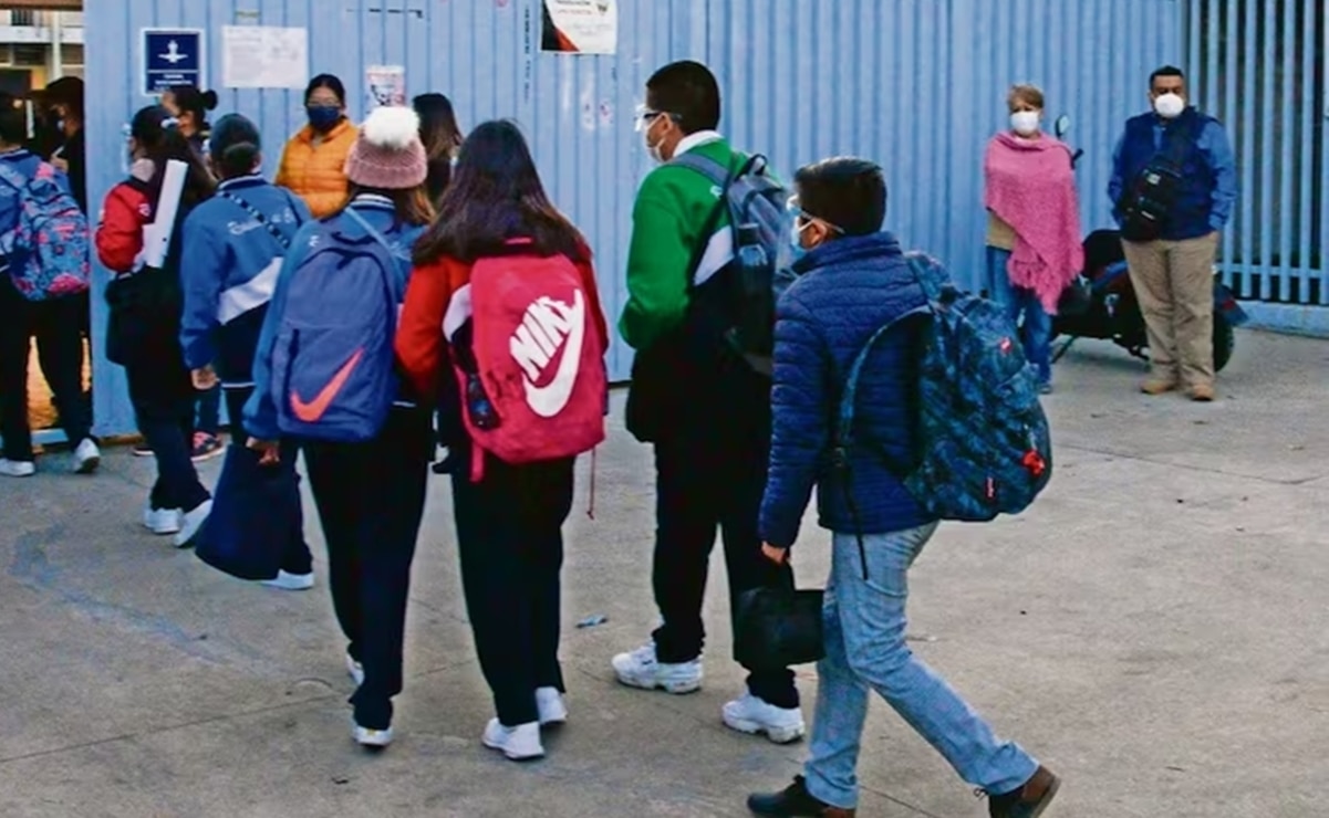 El horario invernal en escuelas de Querétaro se implementa para prevenir enfermedades respiratorias. Foto: Archivo El Universal