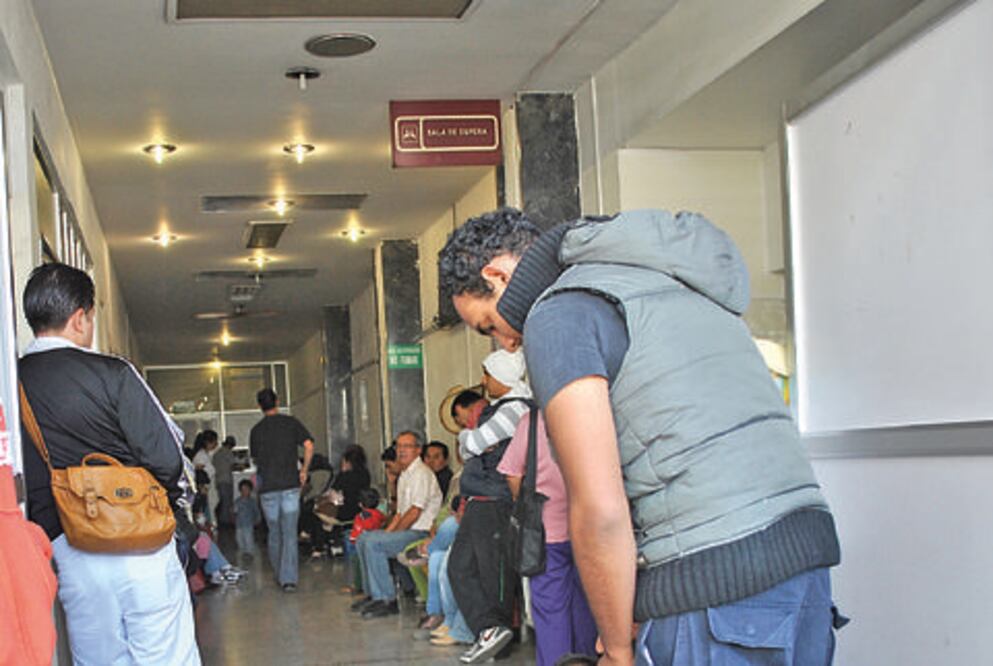 Atiende Salud a 100 personas por riñas