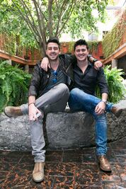 Joe & Moy dan lecciones con magia