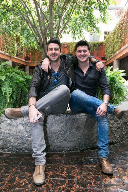 Joe & Moy dan lecciones con magia