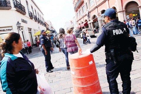 Policías encabezan denuncias ciudadanas