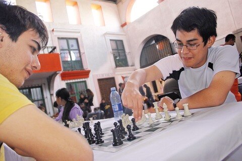 Liceo Sección Secundaria recibe torneo ajedrecista