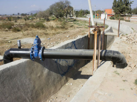 Garantiza agua para Los Nogales