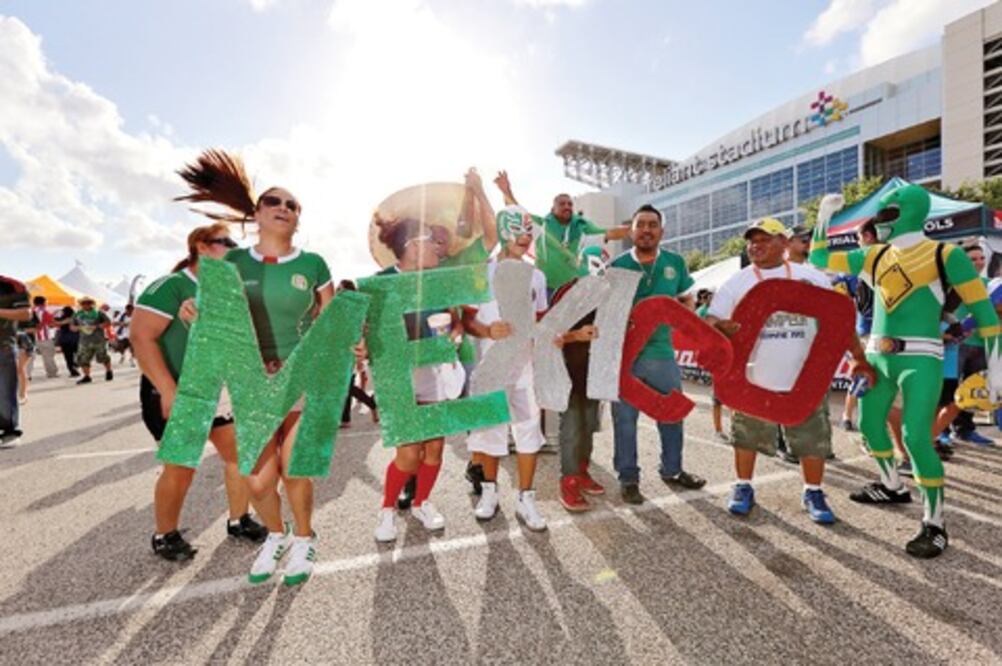 La familia Sánchez "roba cámara"