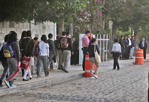 Buscan prevenir consumo de drogas en secundaria