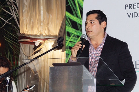 Distinguen complejo residencial 