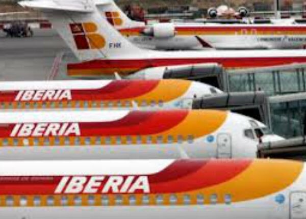 Iberia cancela 415 vuelos por huelga