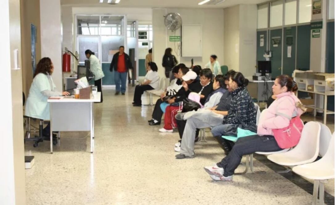 AMLO pide denunciar prácticas abusivas en el INSABI