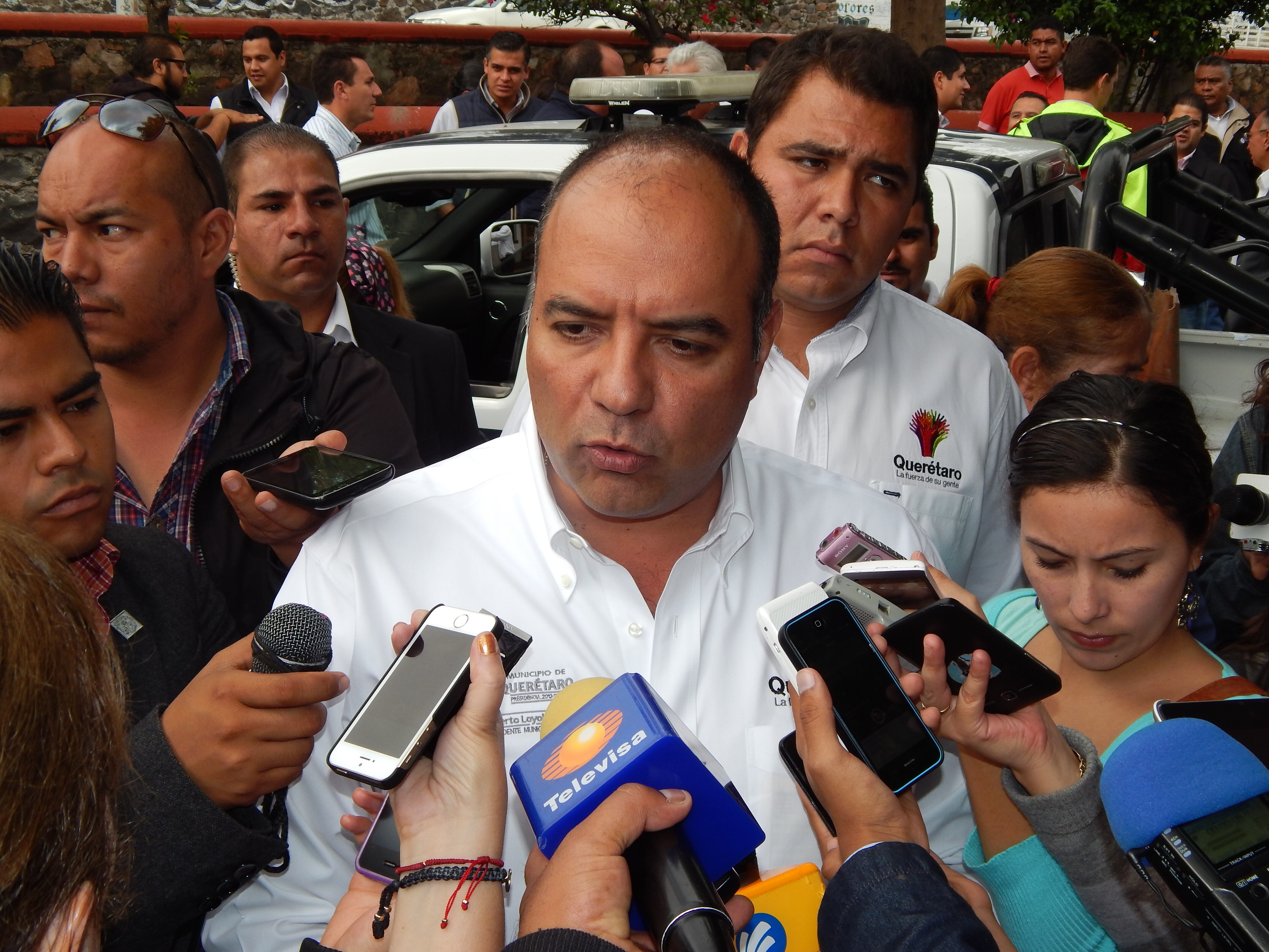 Recorre Roberto Loyola zonas afectadas