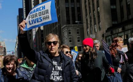 Paul McCartney recuerda a John Lennon al participar en marcha antiarmas en NY