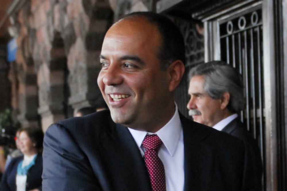 Rinde protesta Roberto Loyola