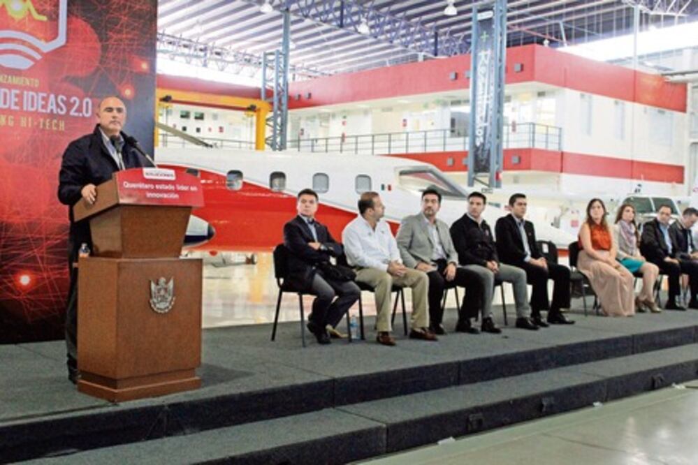 Calzada llama a jóvenes a innovar como empresarios