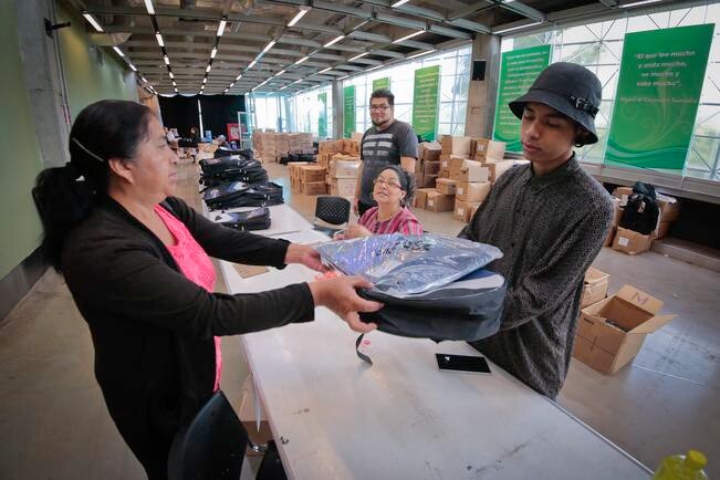 Escuelas definirán entrega de libros