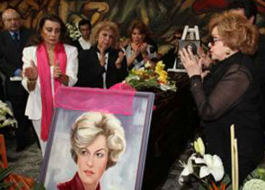 Despiden a Carmen Montejo en Teatro Jorge Negrete