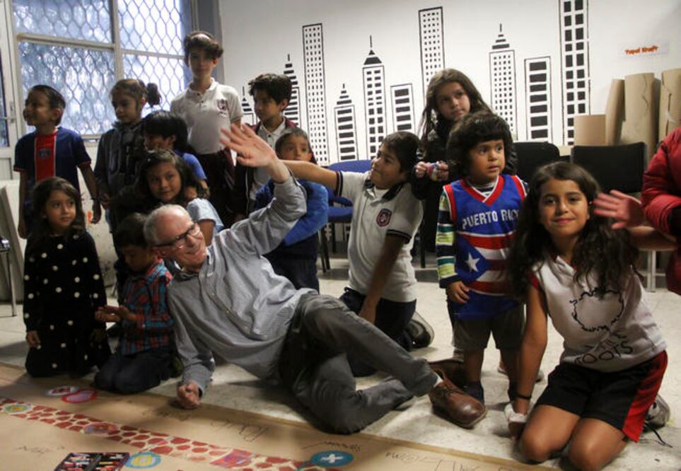 Pintura y cuentos con Kasparavičius  