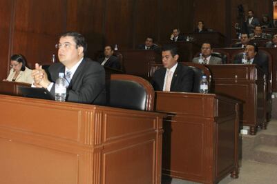 Aprueban dictamen de reforma educativa