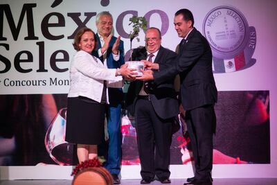 Finaliza concurso de vinos