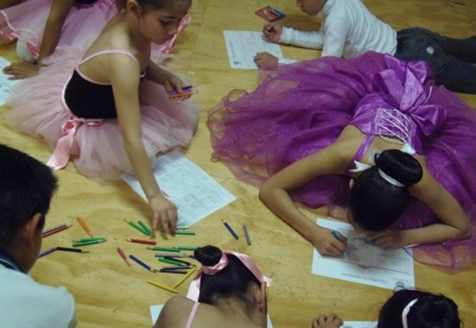 Danza, foto, teatro y más, en Casas de Cultura