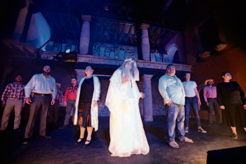 Cómicos de la Legua canta ante la injusticia