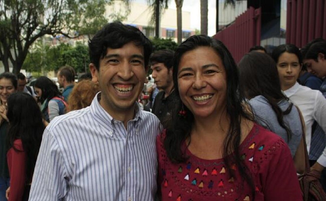 Diputado independiente de Jalisco, Pedro Kumamoto y la activista Juanita Delgado (Foto: Jorge Alberto Mendoza / EL UNIVERSAL)