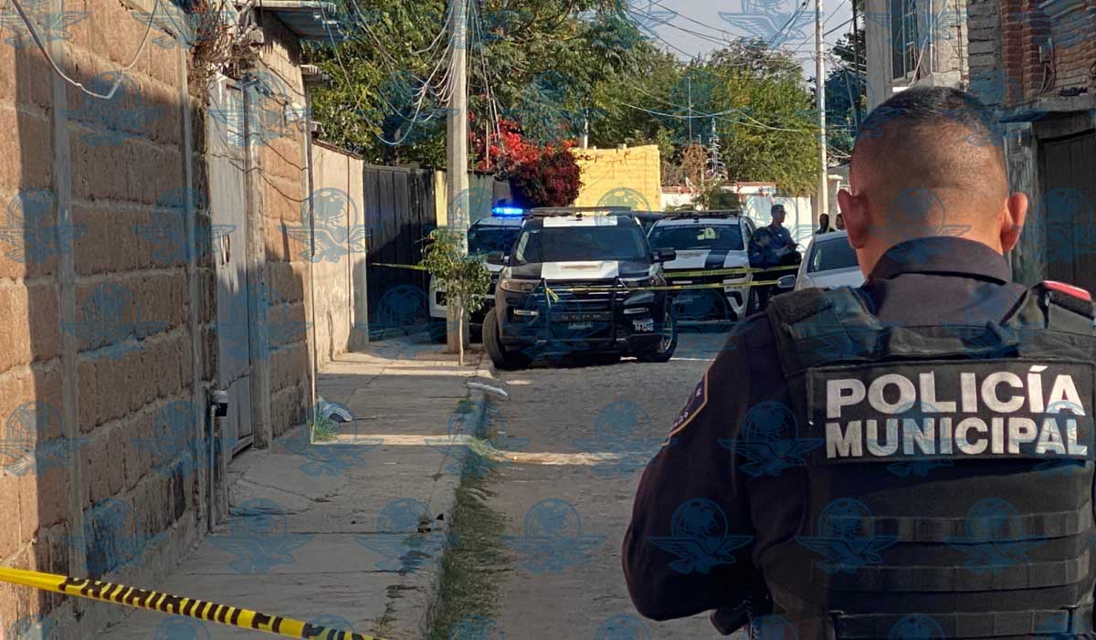 Muere motociclista tras perder el control y estrellarse contra un muro en Jurica Pueblo