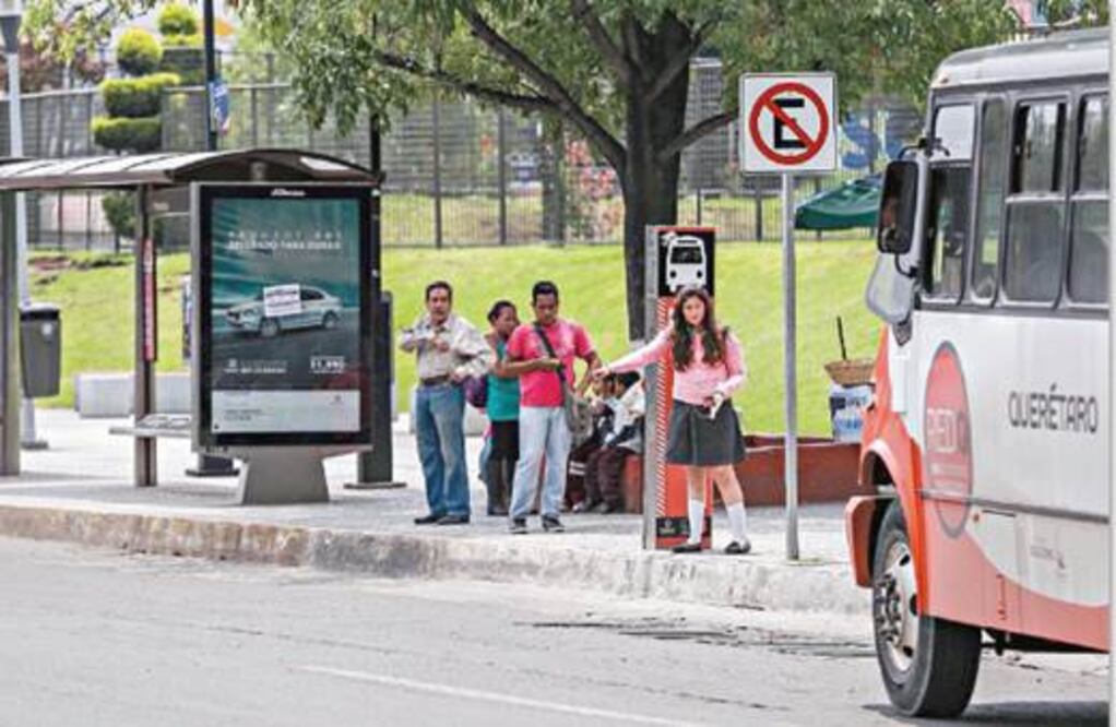 Transportistas sostienen diálogo