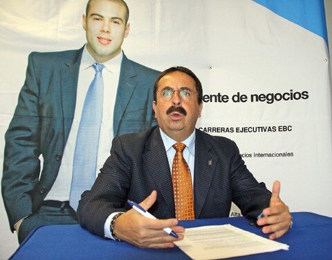 Salario mínimo falta a la Ley del Trabajo