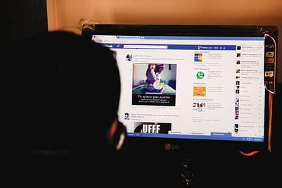 Rastrean “afters” en redes sociales