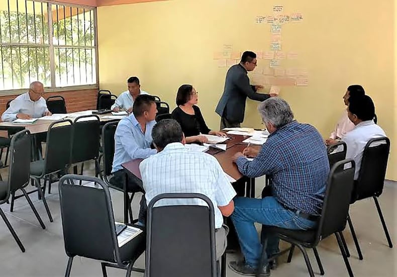 Recortan 75% de fondos para capacitar docentes