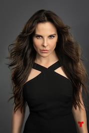 Kate Del Castillo ríe al último