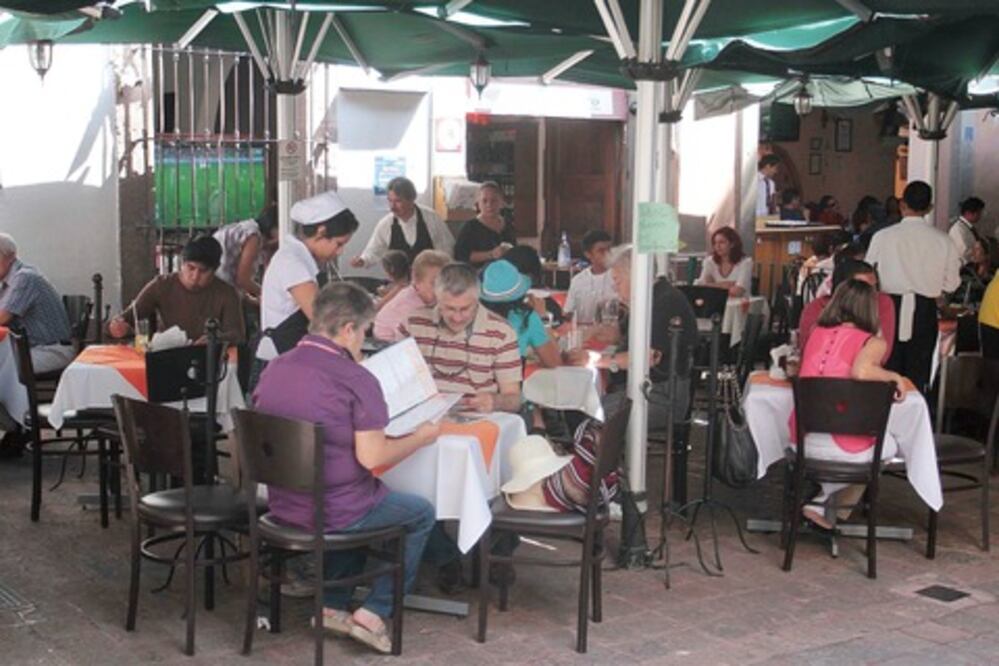 Exigen flexibilizar ley antitabaco